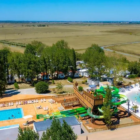 Кемпинг Aunis Club Camping 4 Etoiles *