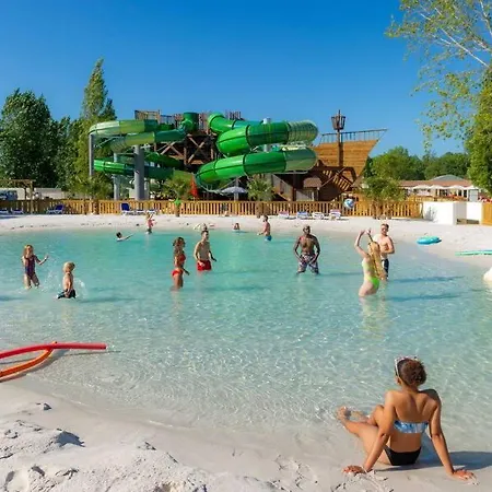 Кемпинг Aunis Club Camping 4 Etoiles