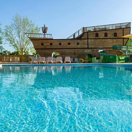Aunis Club Camping 4 Etoiles Ла-Транш-сюр-Мер