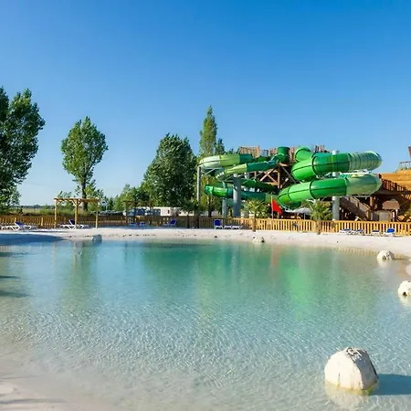 Aunis Club Camping 4 Etoiles 滨海拉特朗什