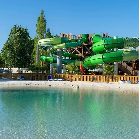 Aunis Club Camping 4 Etoiles *